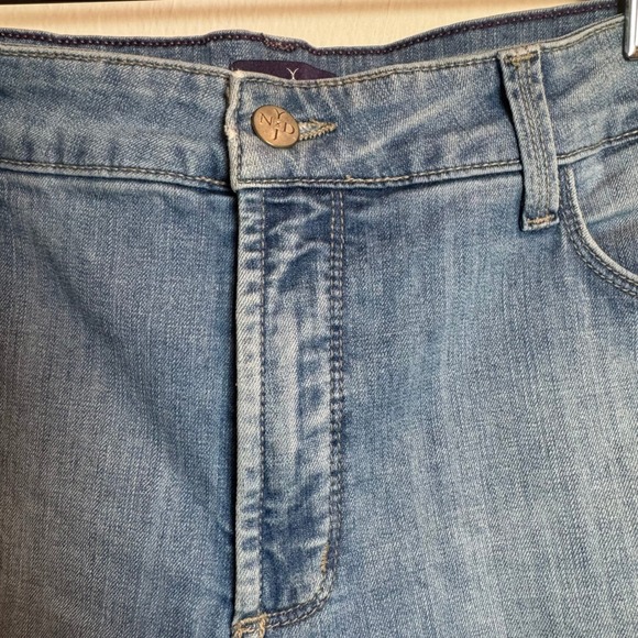 NYDJ‎ Not Your Daughters Jeans Women's Blue Denim Bootcut Jeans - Soft Fabric - Picture 3 of 9